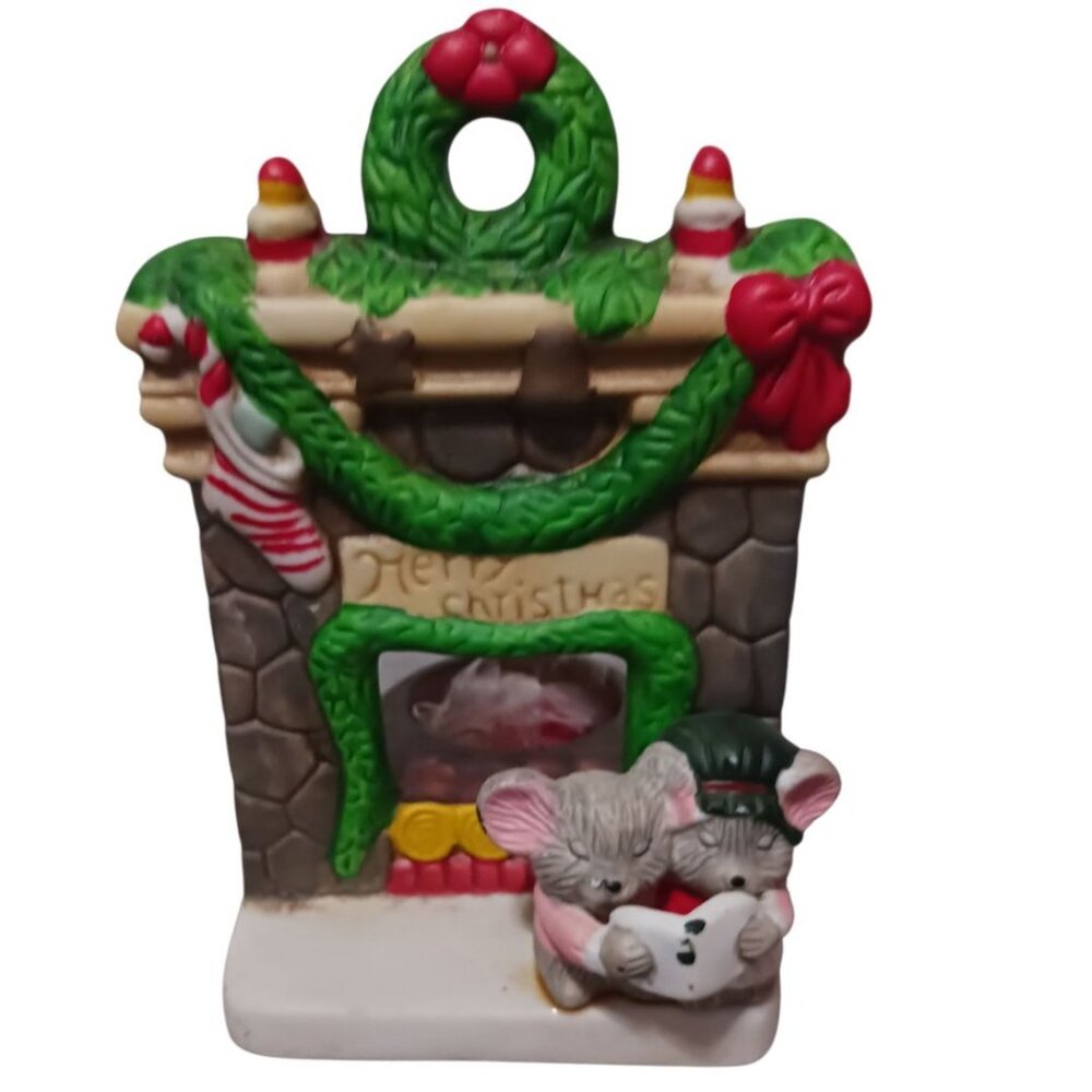 Dayton Hudson Vtg Christmas Mouse Figurine Decoration With Fireplace Scene - Picture 10 of 10